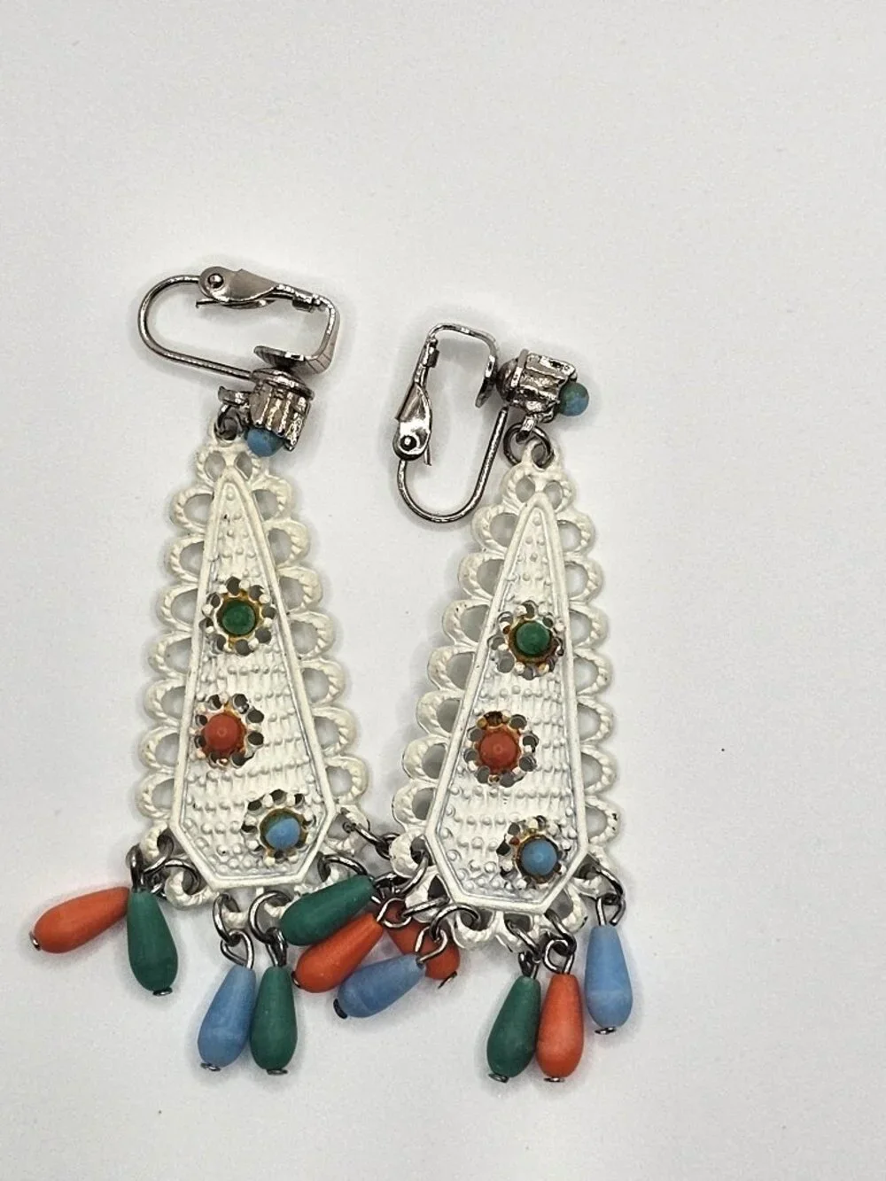 Vintage Clip-on BOHO Turquoise Coral beads Dangle Chandelier Teardrop Earrings